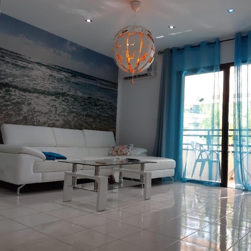 Ocean House & Perfect For You 阿德耶 外观 照片